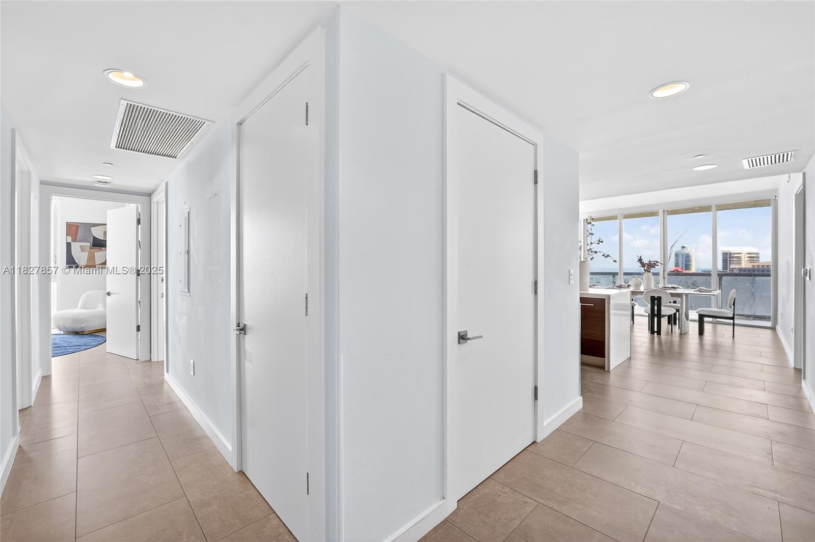 image Icon Brickell 25