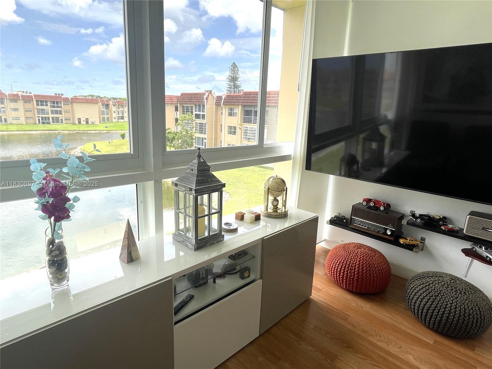 8951 Sunrise Lks Blvd #310