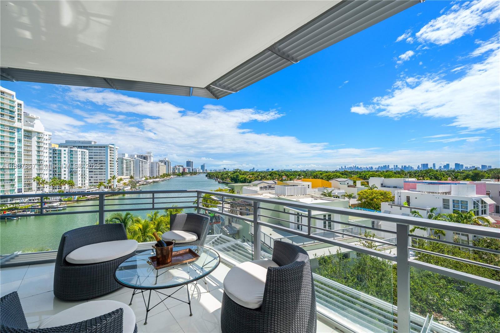 6101 Aqua Ave #602 Miami Beach, FL 33141 6101 Aqua Ave #602 Miami Beach, FL 33141