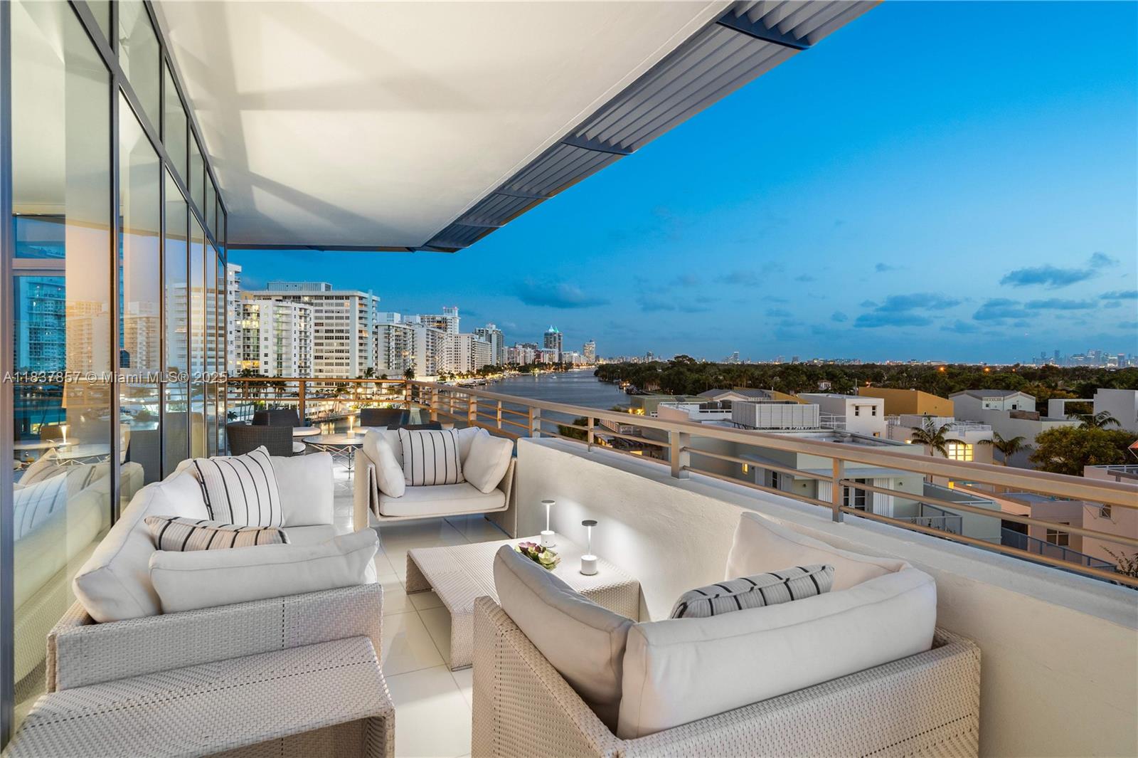6101 Aqua Ave #602 Miami Beach, FL 33141 6101 Aqua Ave #602 Miami Beach, FL 33141