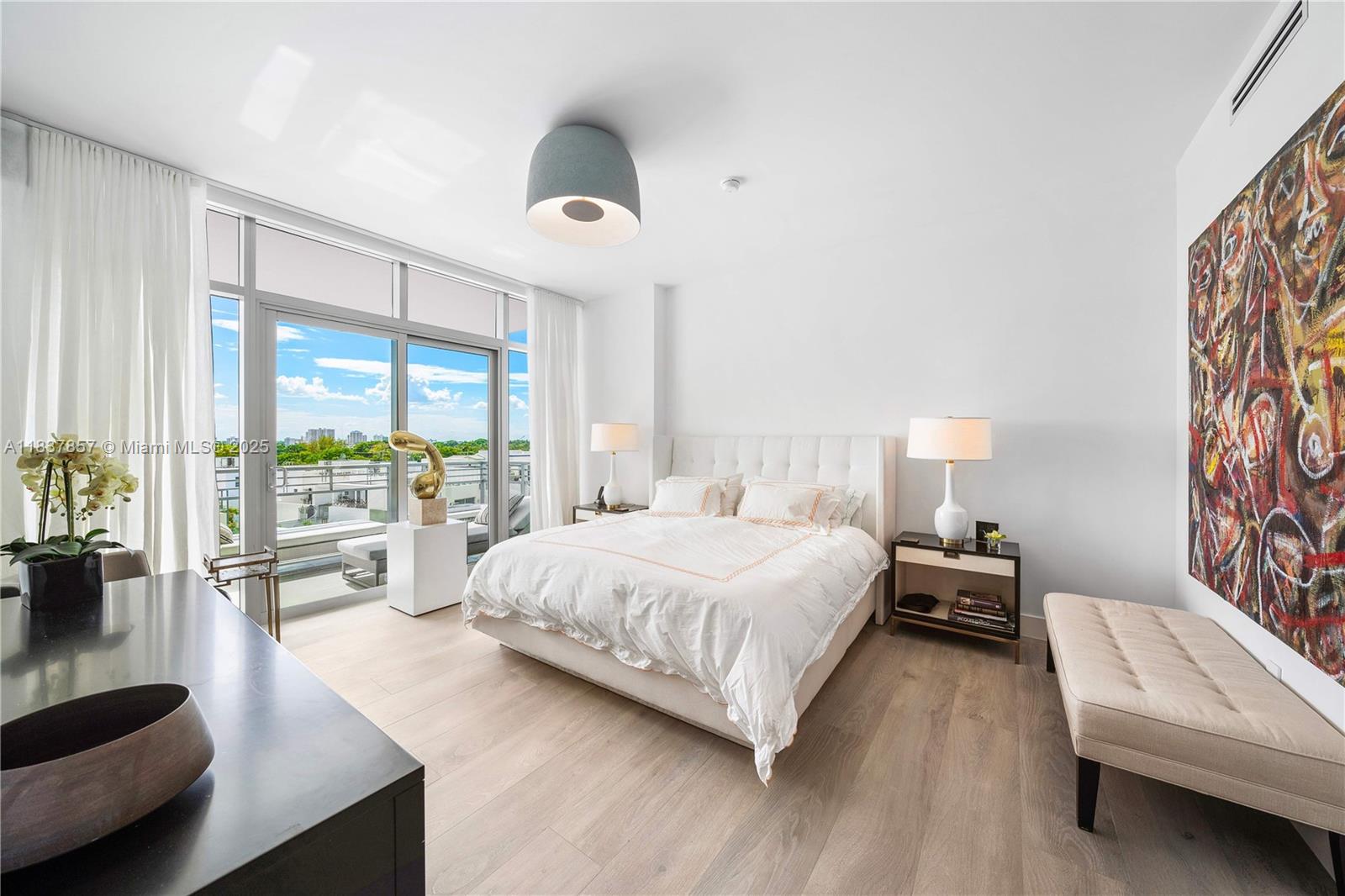 6101 Aqua Ave #602 Miami Beach, FL 33141 6101 Aqua Ave #602 Miami Beach, FL 33141