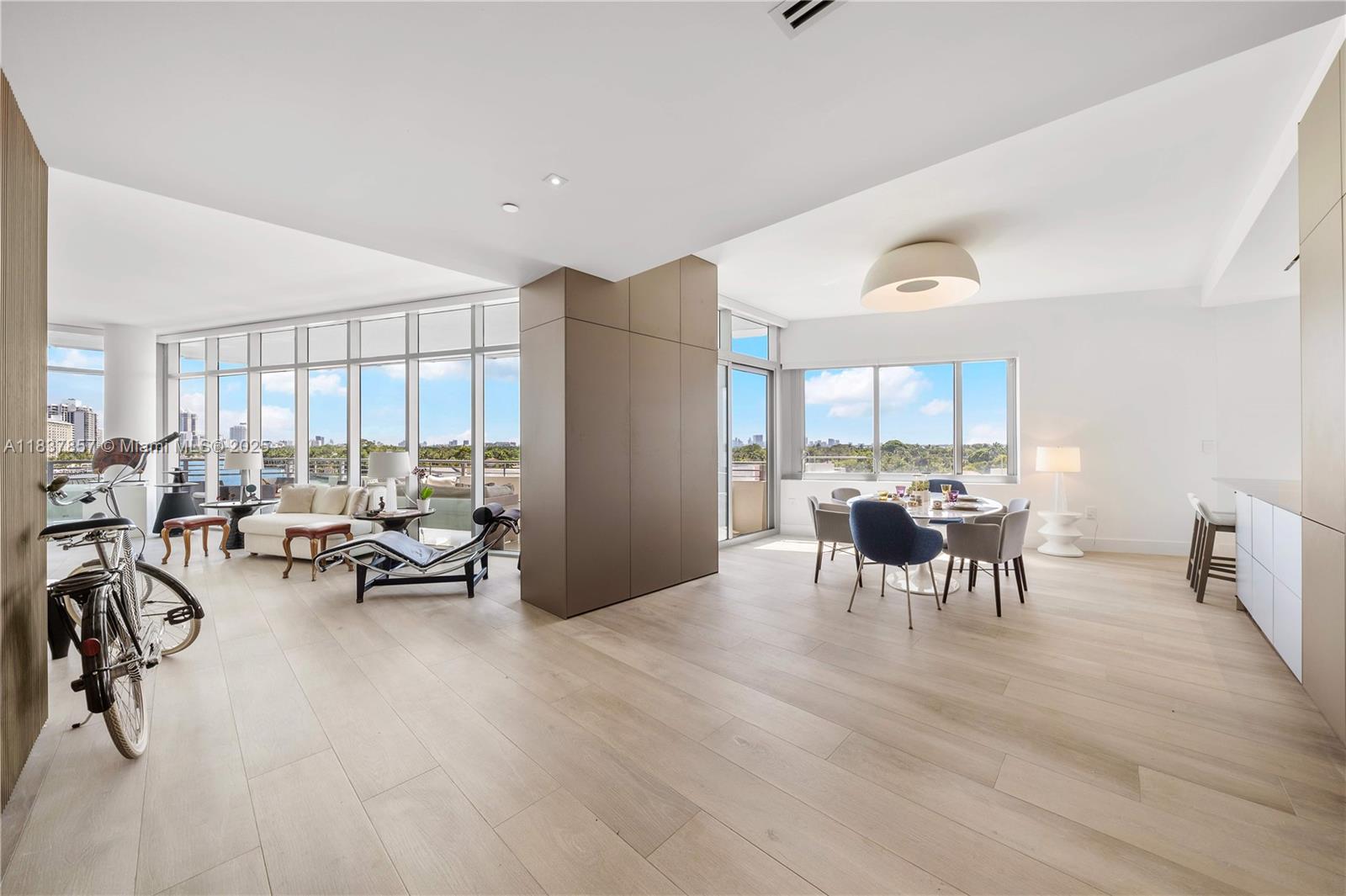 6101 Aqua Ave #602 Miami Beach, FL 33141 6101 Aqua Ave #602 Miami Beach, FL 33141