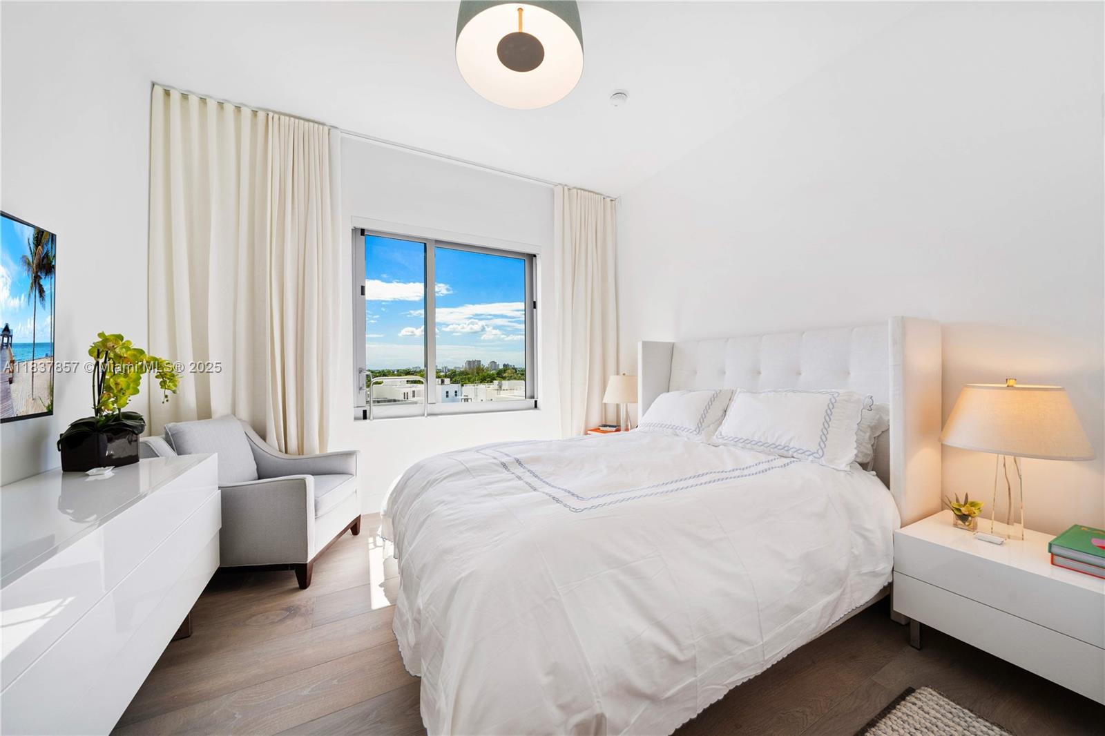 6101 Aqua Ave #602 Miami Beach, FL 33141 6101 Aqua Ave #602 Miami Beach, FL 33141