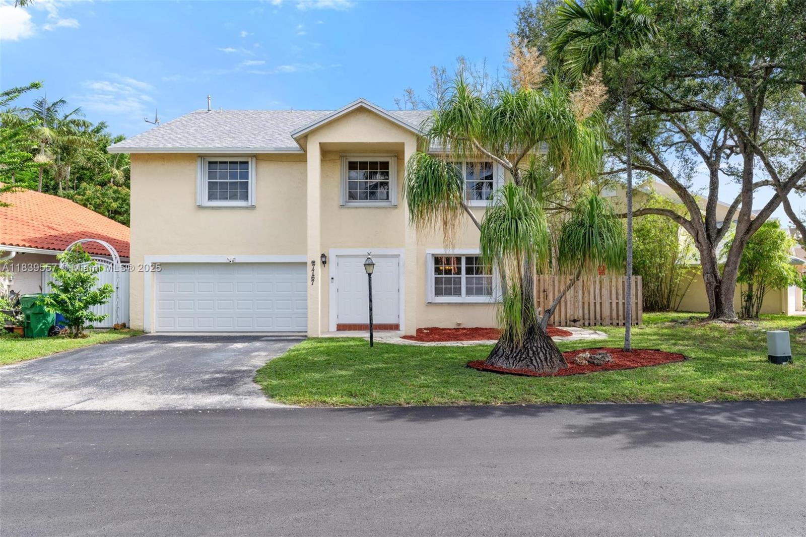 7767 NW 187th Ter