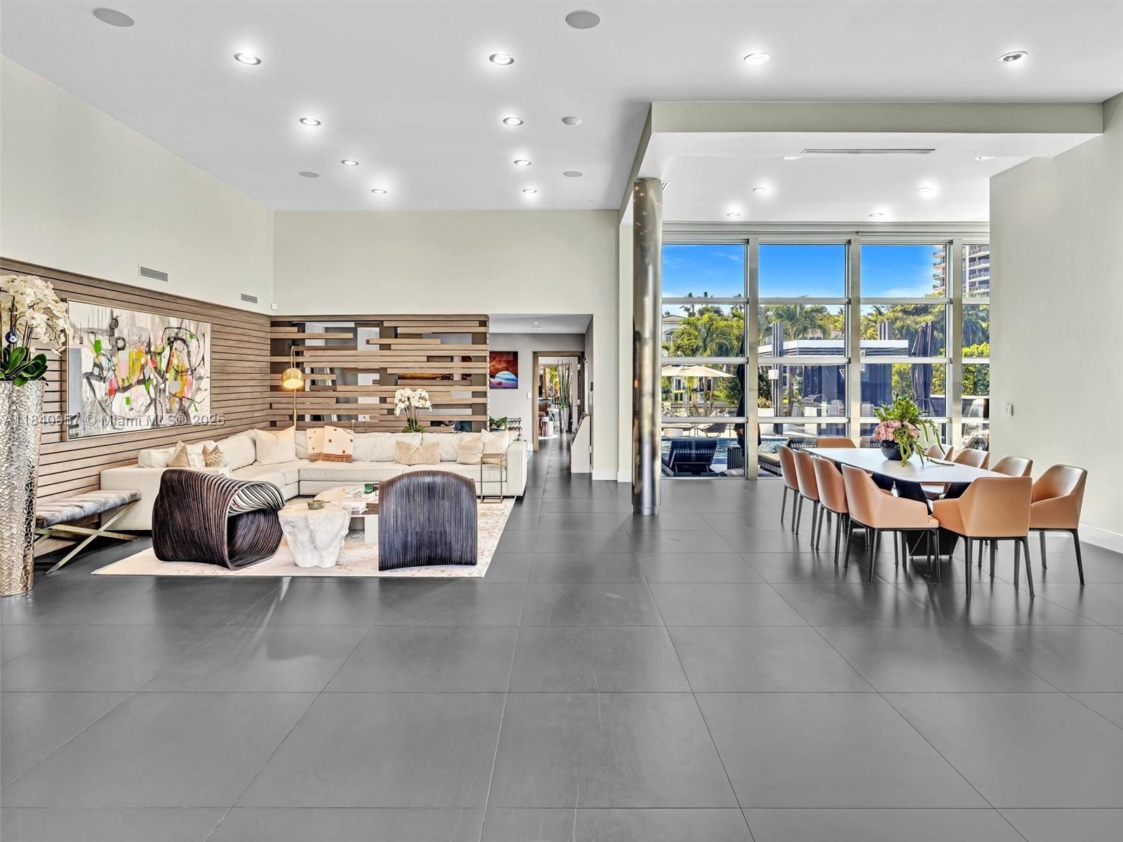 307 Holiday Dr Hallandale Beach, FL 33009 307 Holiday Dr Hallandale Beach, FL 33009