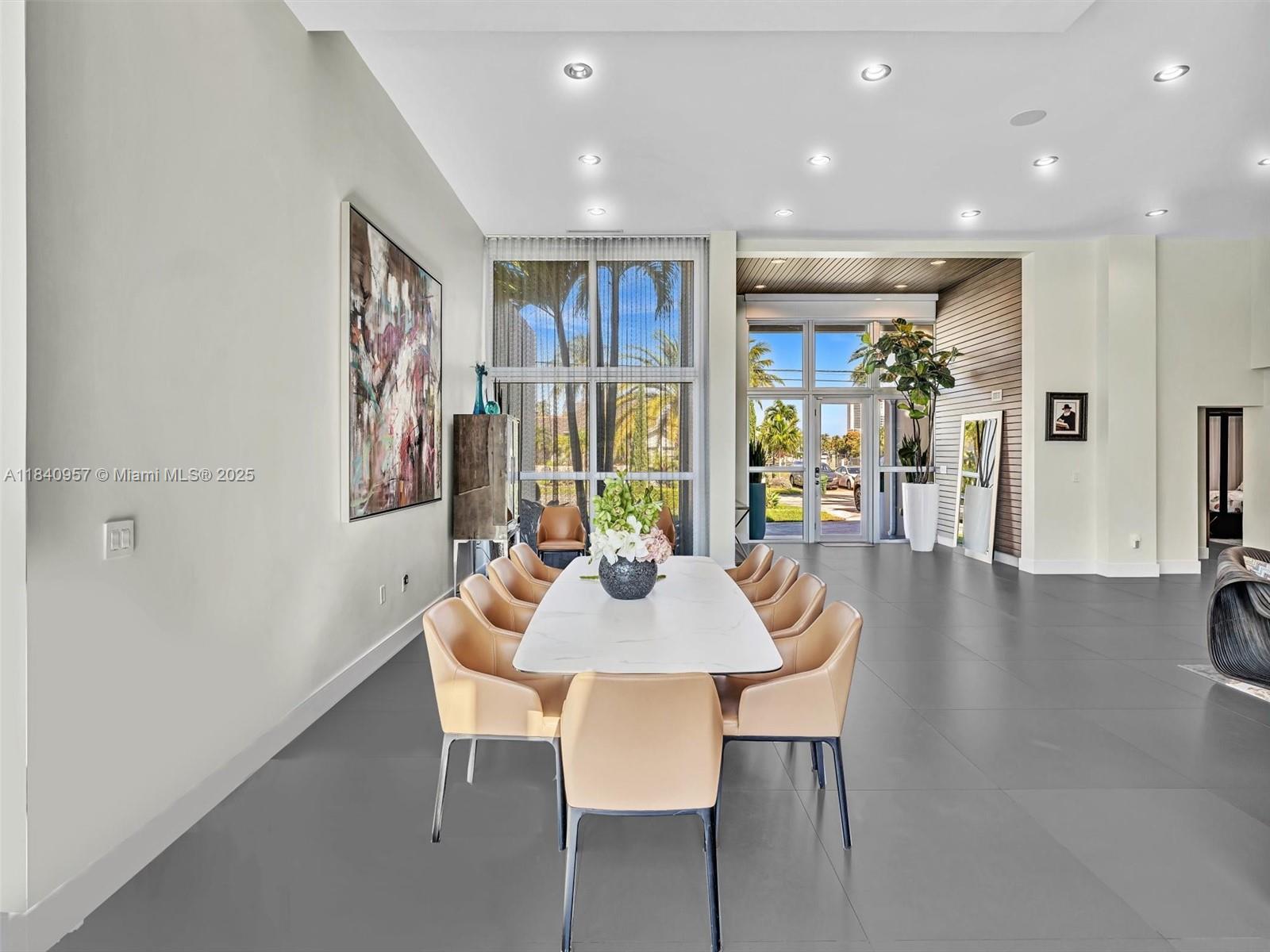 307 Holiday Dr Hallandale Beach, FL 33009 307 Holiday Dr Hallandale Beach, FL 33009