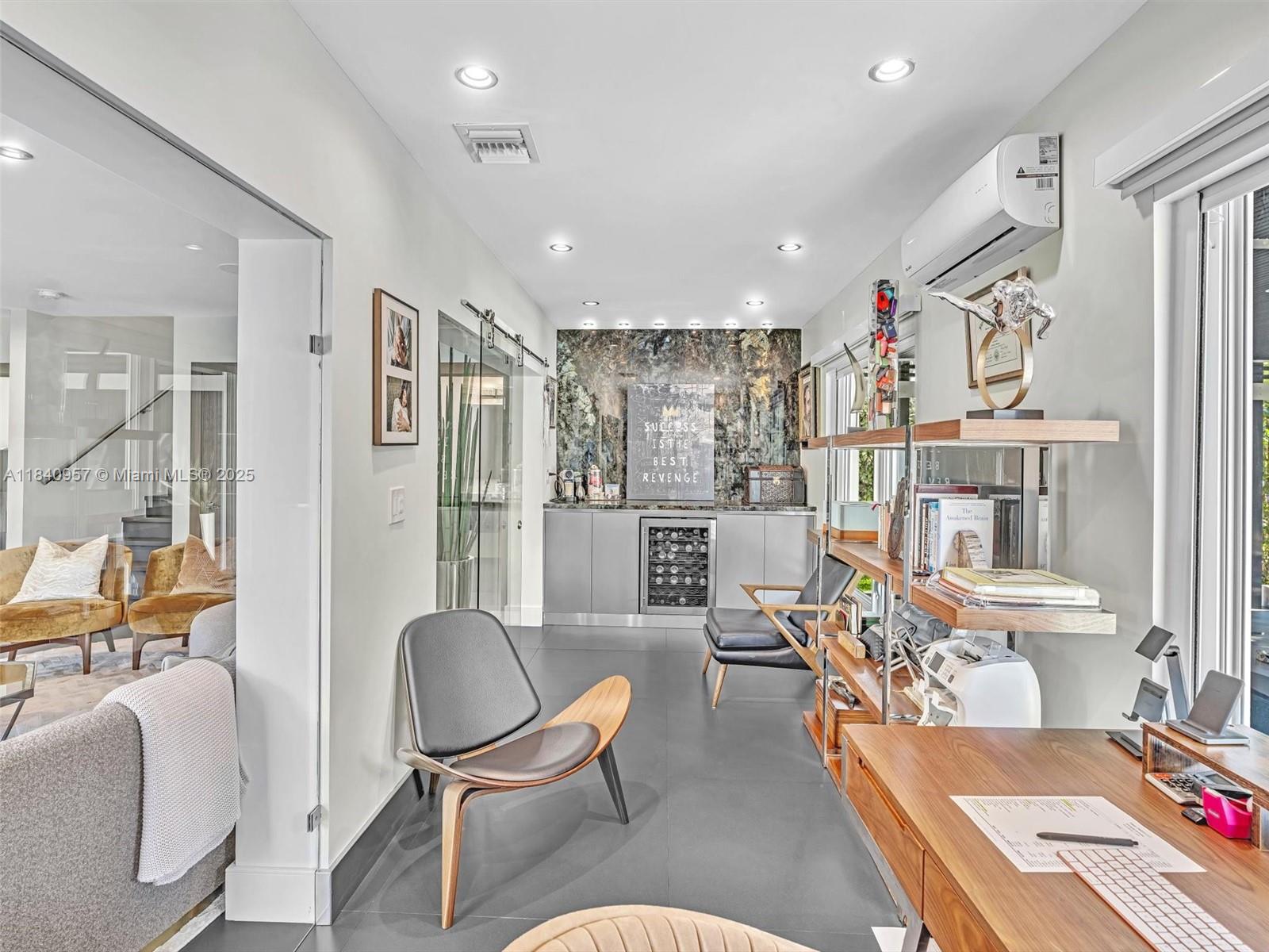 307 Holiday Dr Hallandale Beach, FL 33009 307 Holiday Dr Hallandale Beach, FL 33009