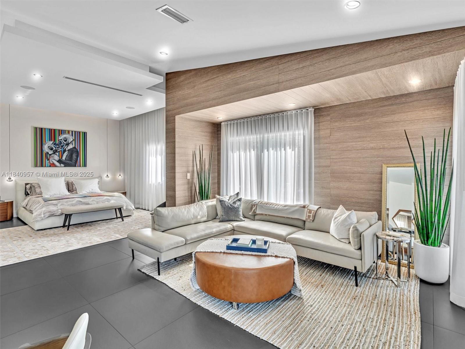 307 Holiday Dr Hallandale Beach, FL 33009 307 Holiday Dr Hallandale Beach, FL 33009