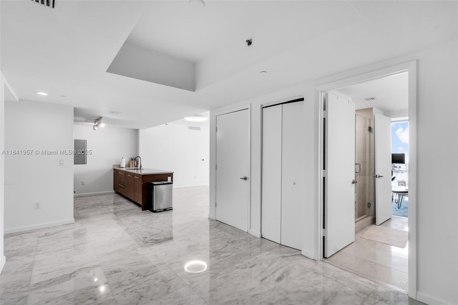 image Icon Brickell Tower 19