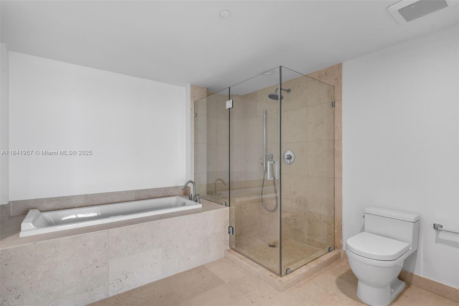 image Icon Brickell Tower 117