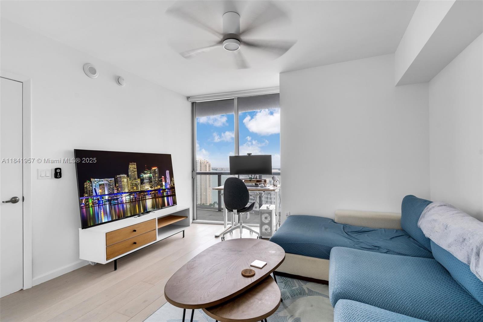 image Icon Brickell Tower 119