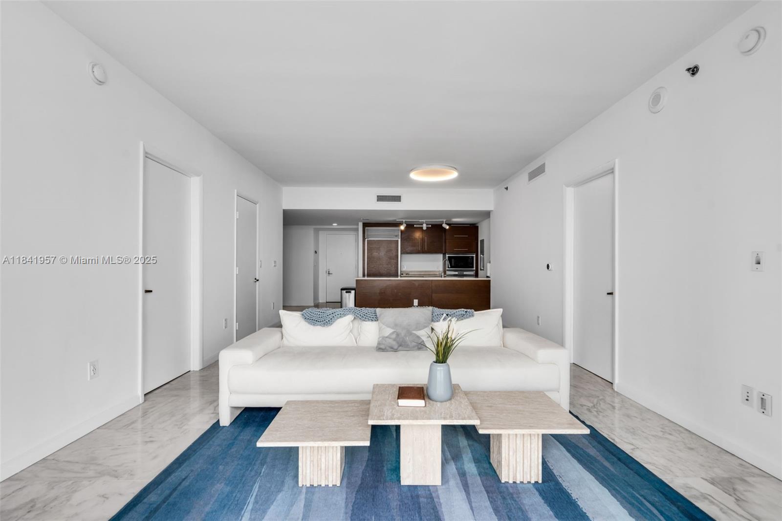 image Icon Brickell Tower 16