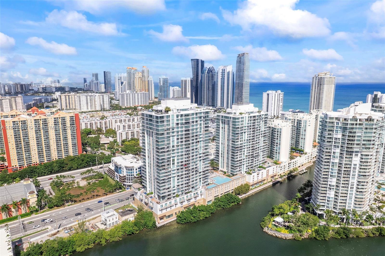 image Parque Towers Condo9