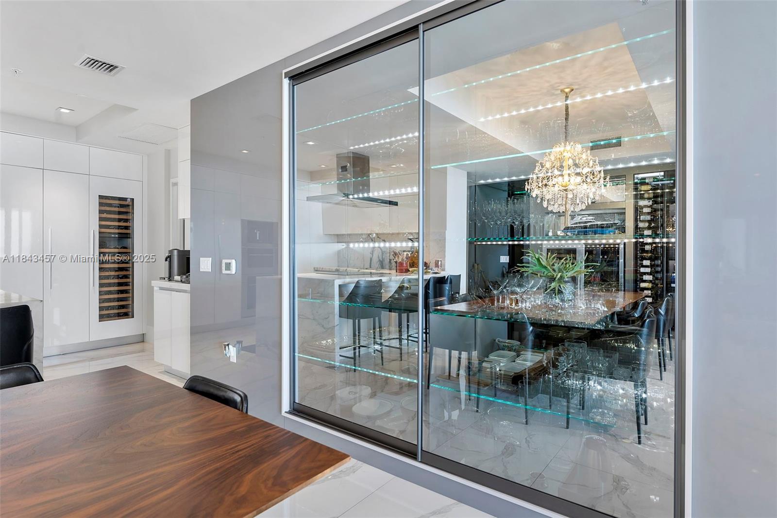 image Parque Towers Condo20