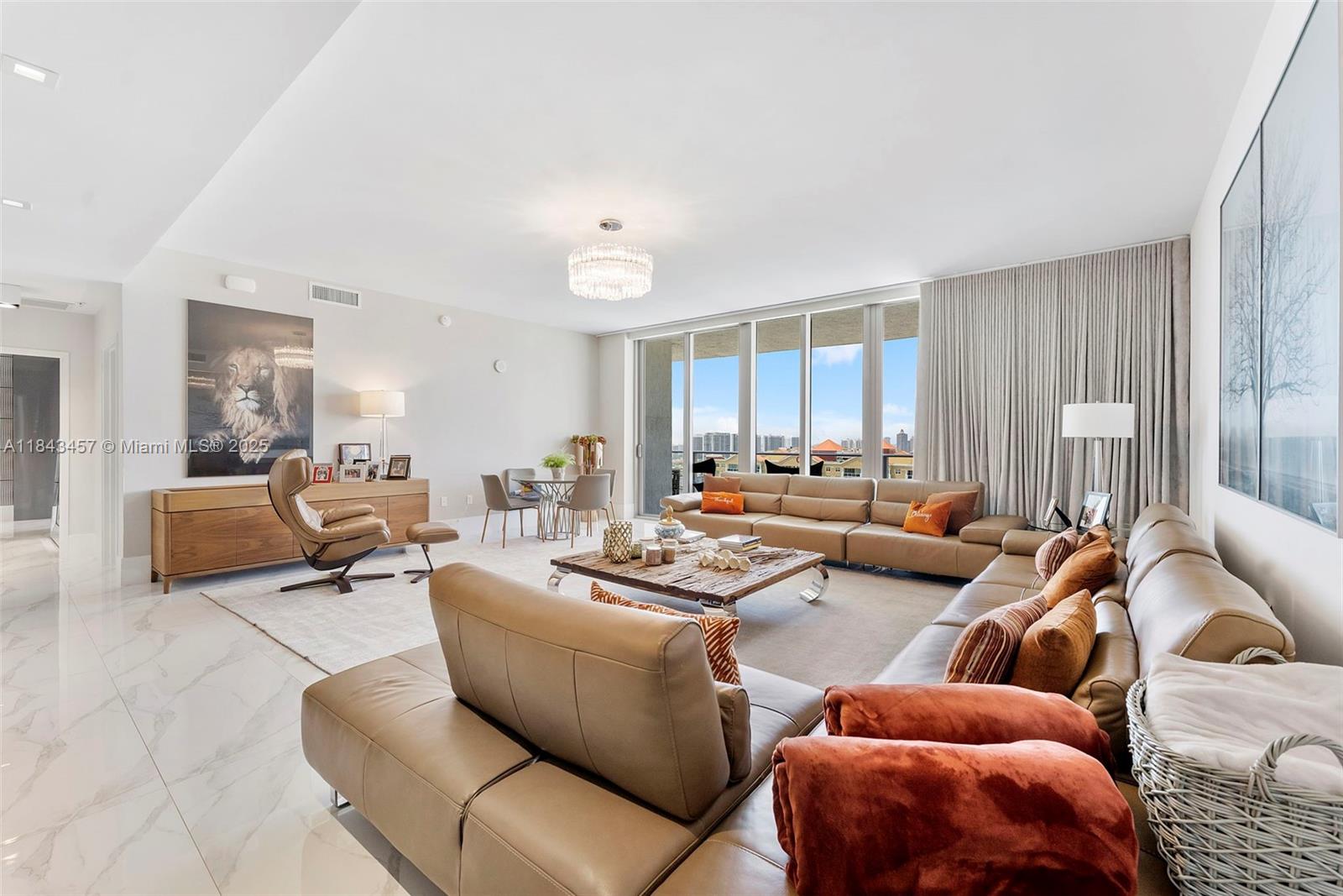 image Parque Towers Condo26