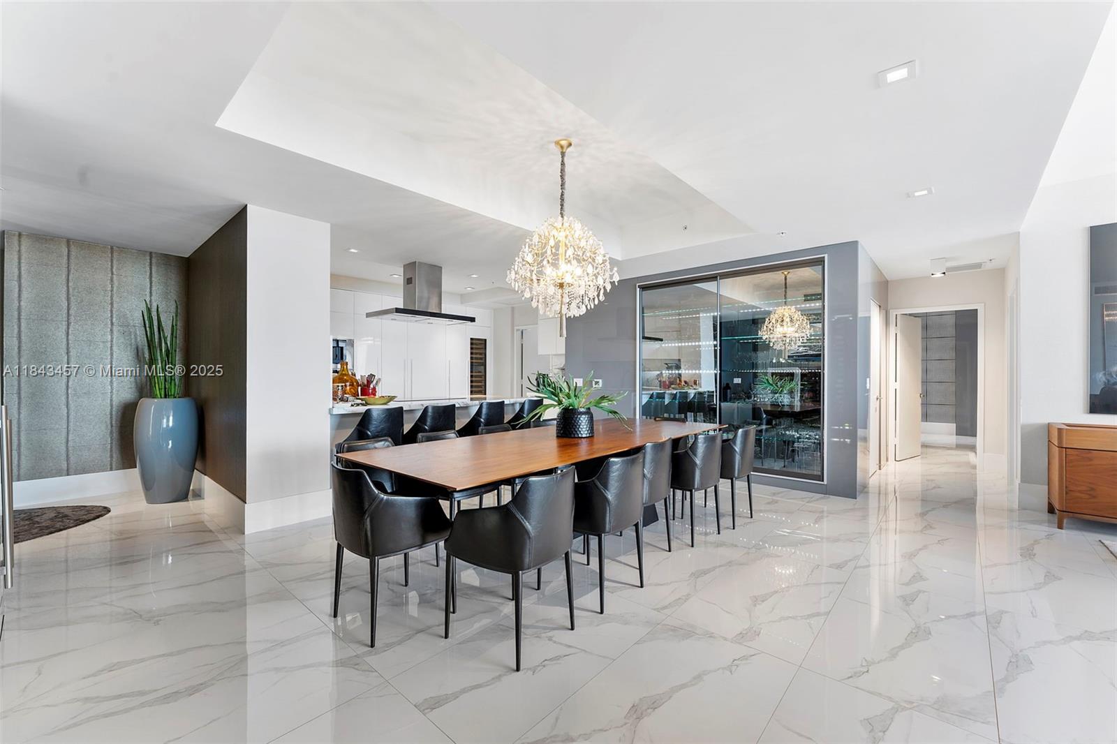 image Parque Towers Condo30