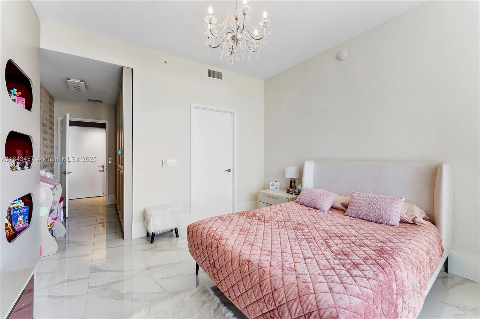 image Parque Towers Condo31