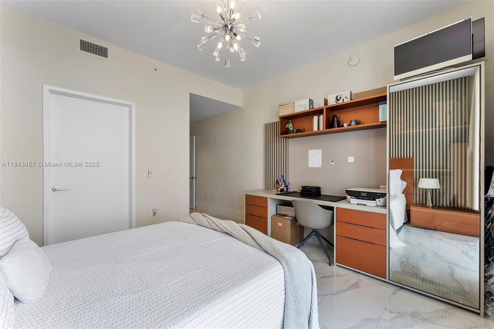 image Parque Towers Condo34