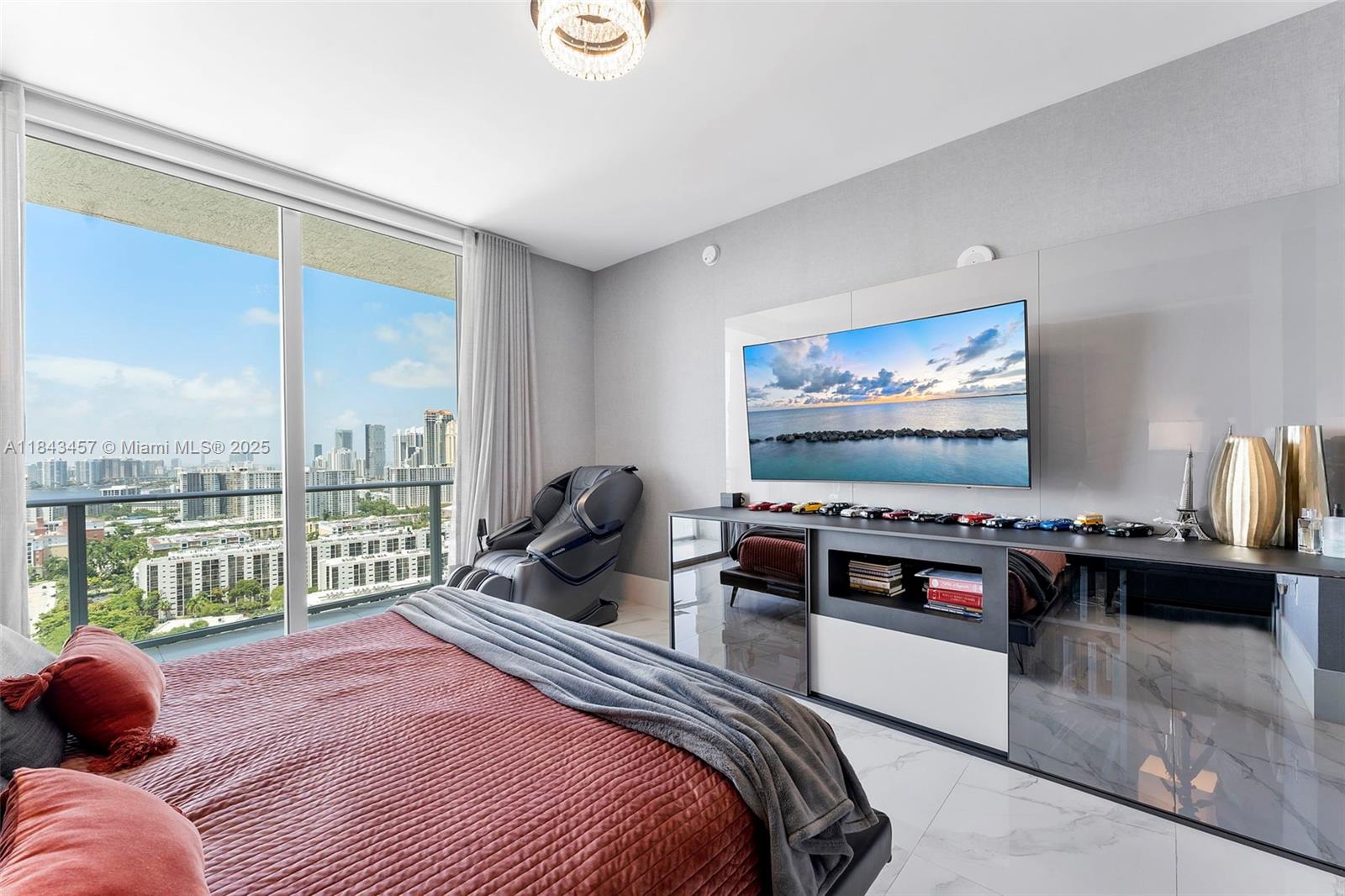 image Parque Towers Condo39