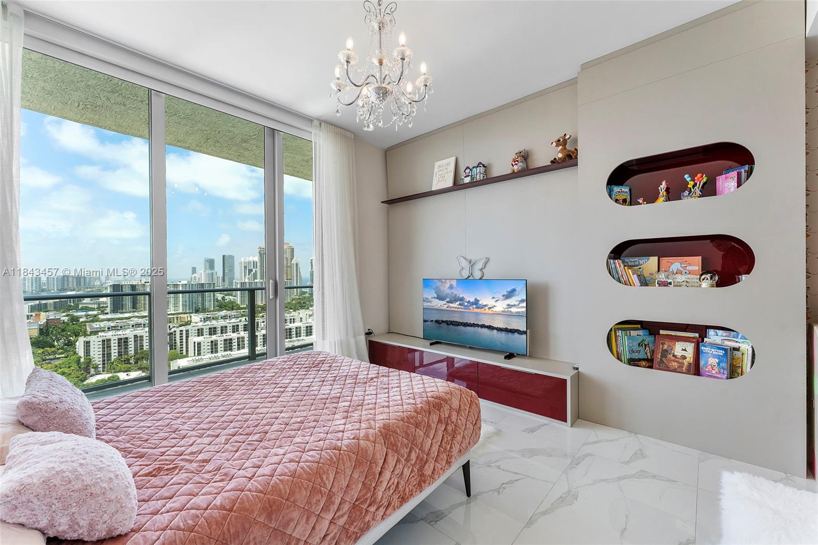 image Parque Towers Condo43
