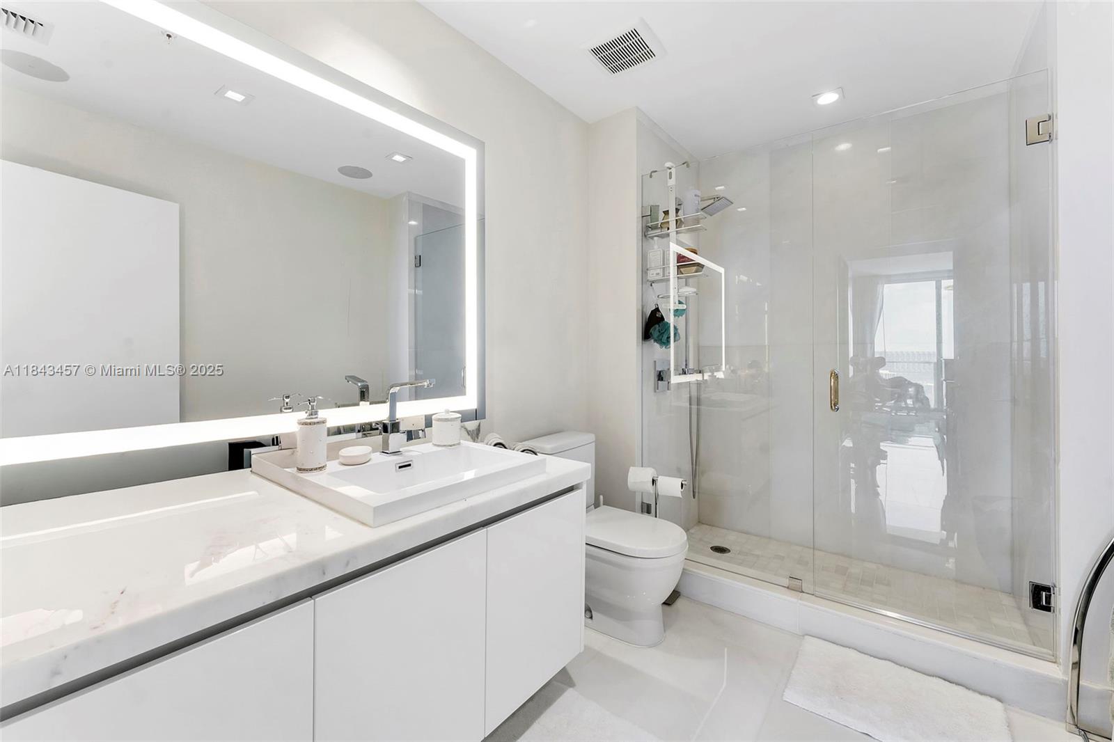 image Parque Towers Condo50