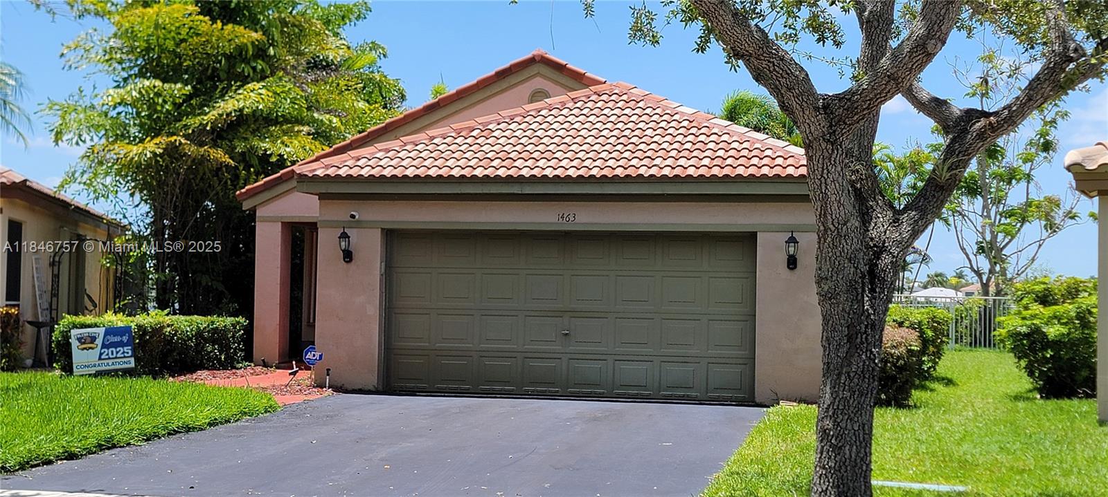 1463 Presidio Dr