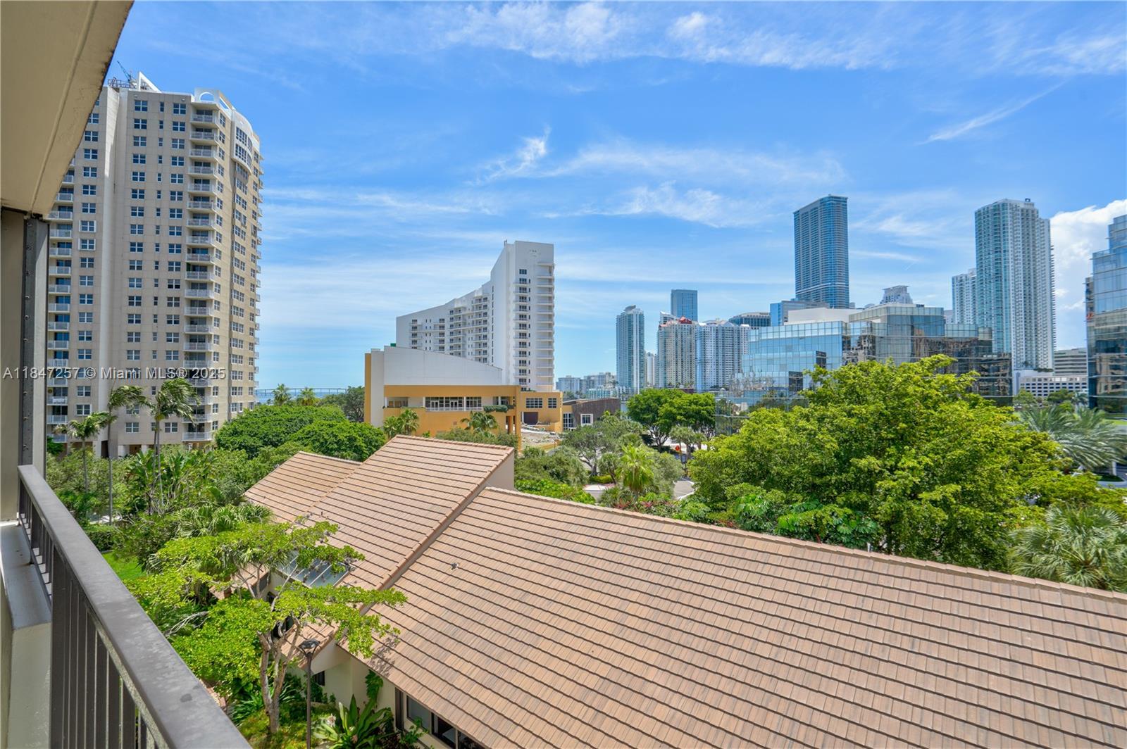 image Brickell Bay One3
