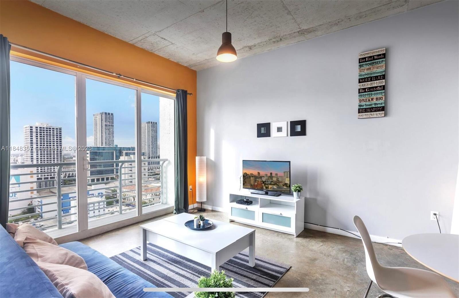 image The Loft Downtown Ii1