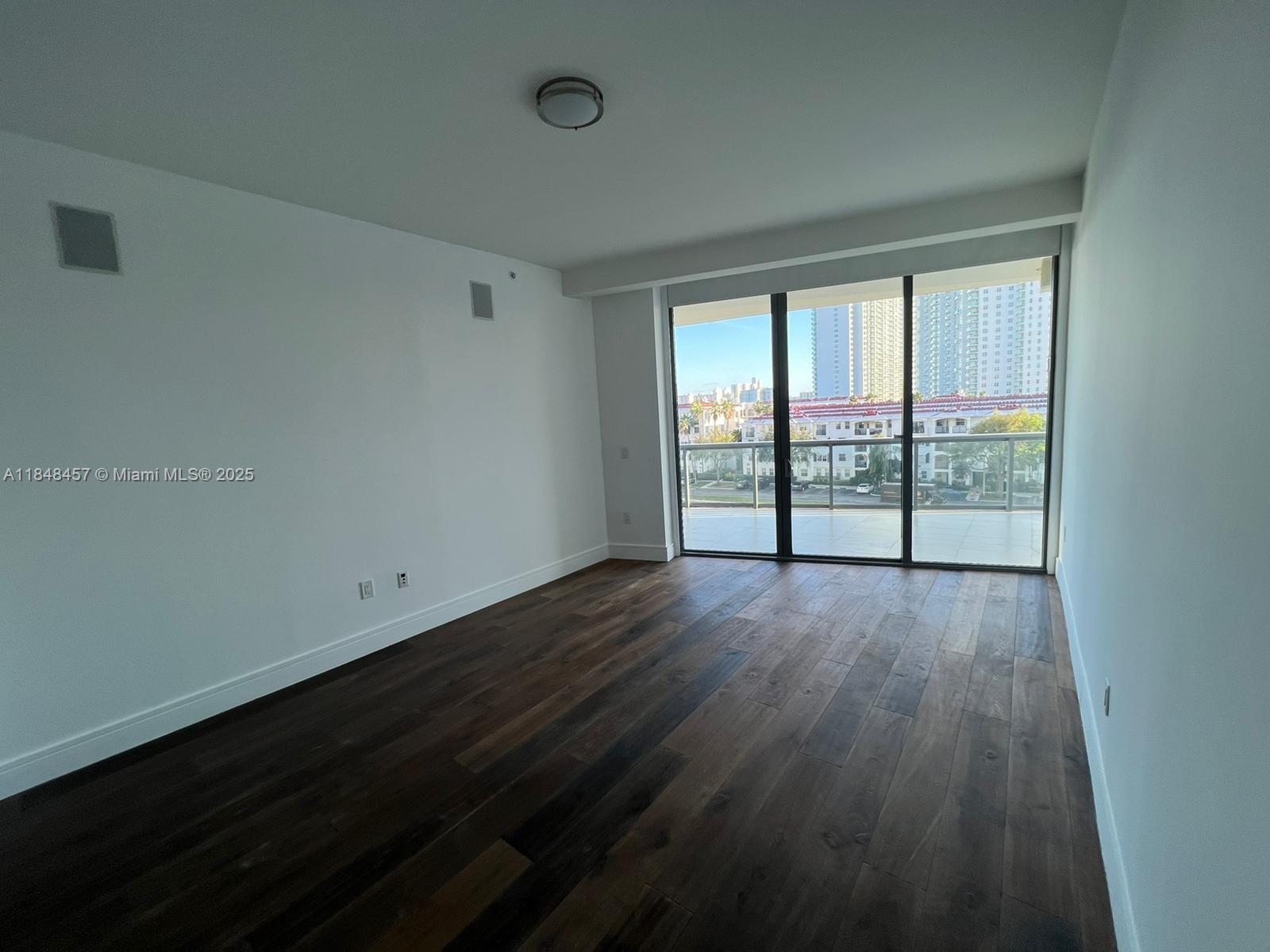 image Echo Condo10