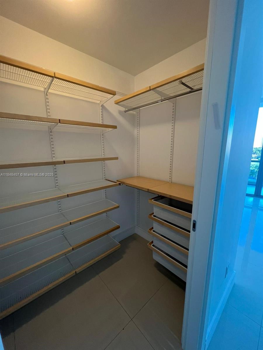 image Echo Condo25