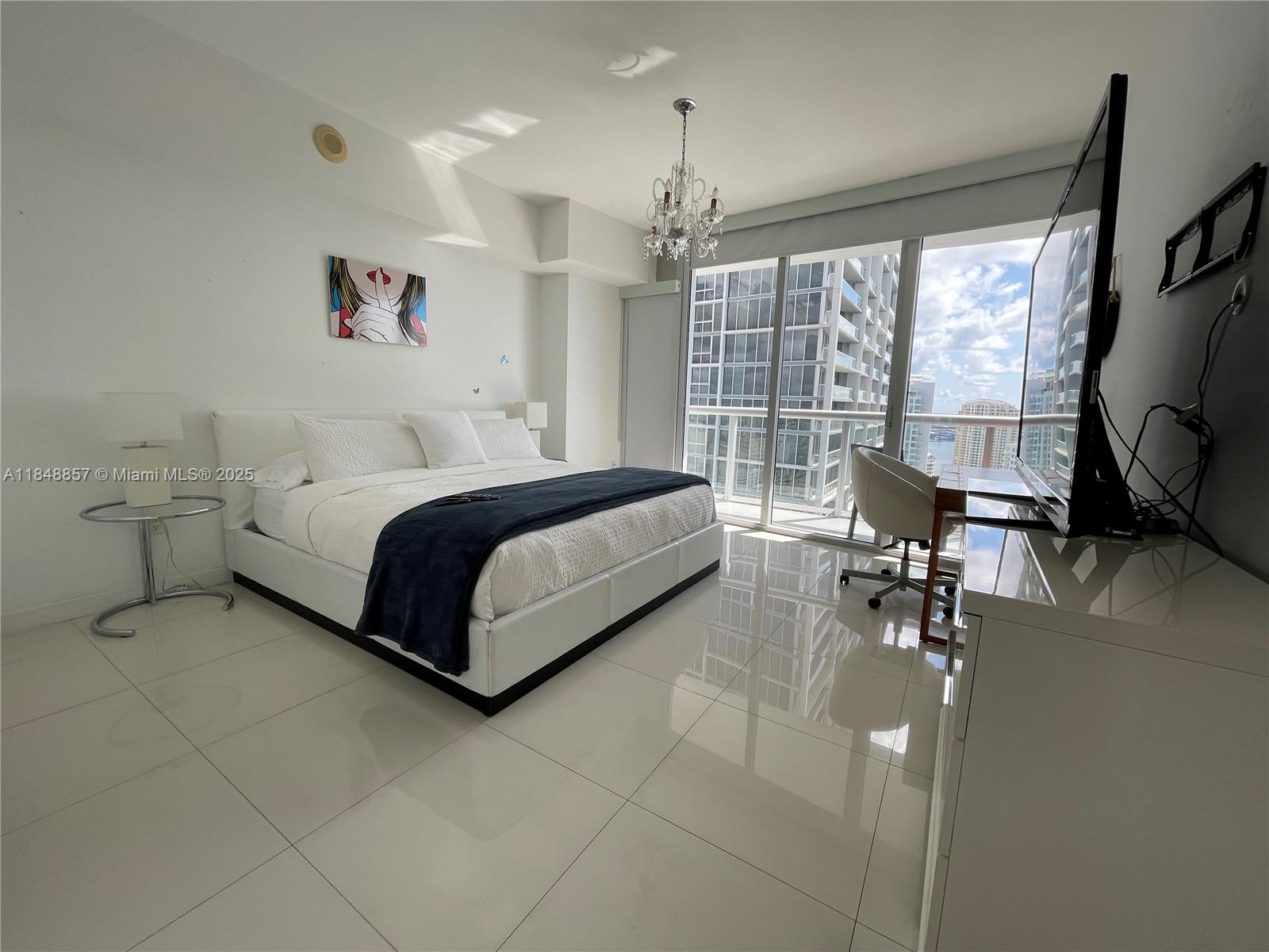 image Icon Brickell10