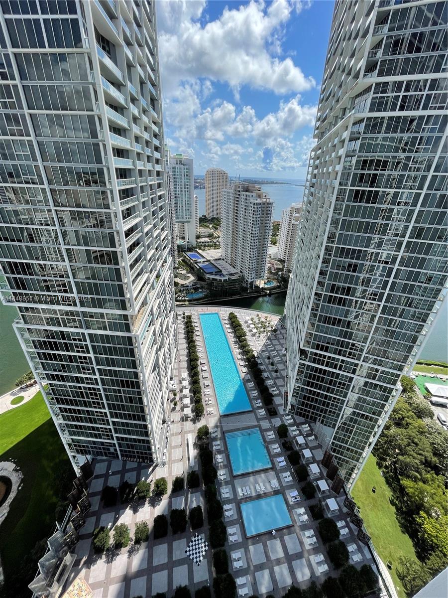 image Icon Brickell16