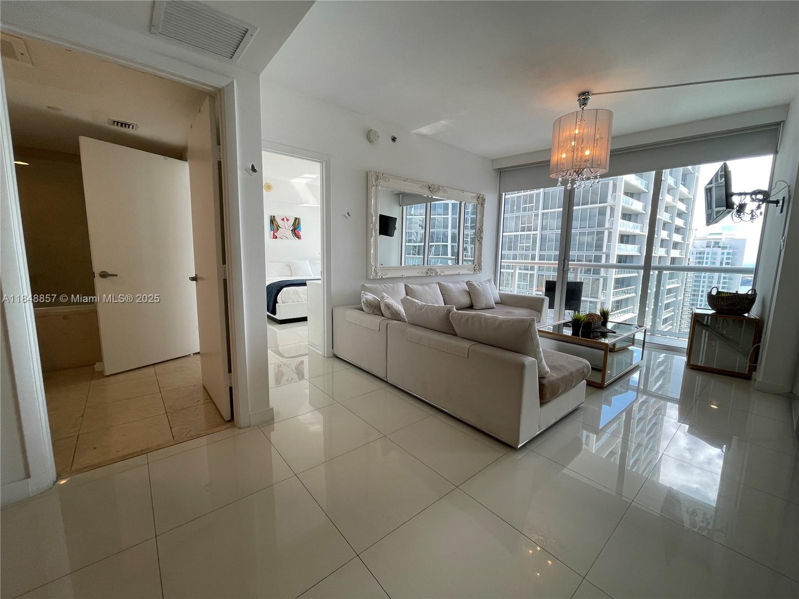 image Icon Brickell5