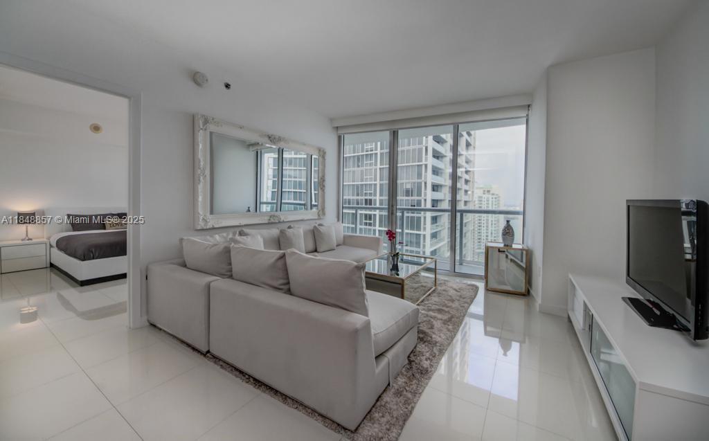 image Icon Brickell7