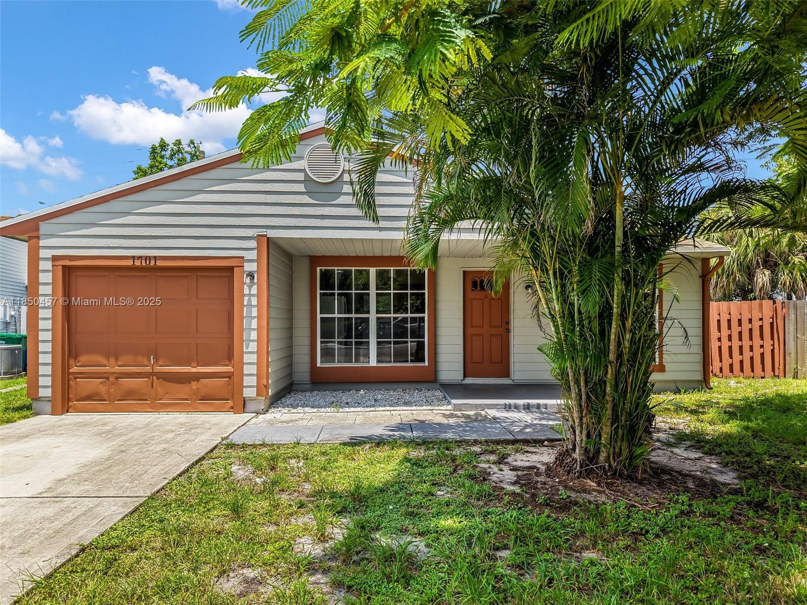 1701 SW 84th Ave