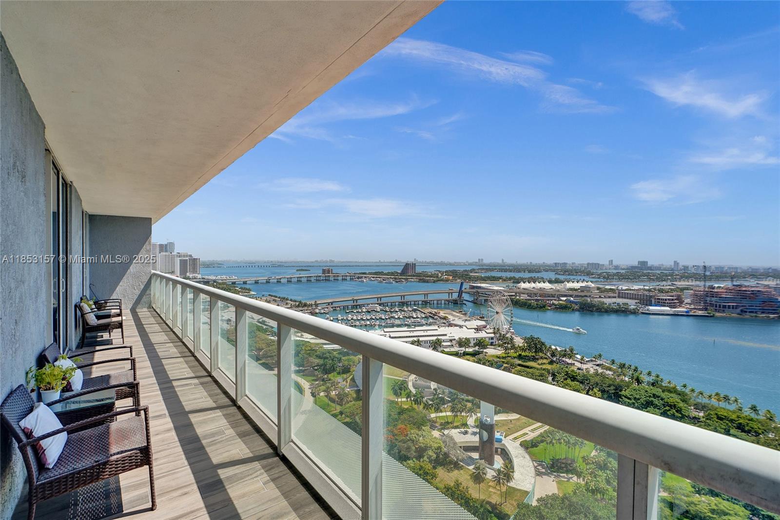 image 50 Biscayne Condo11