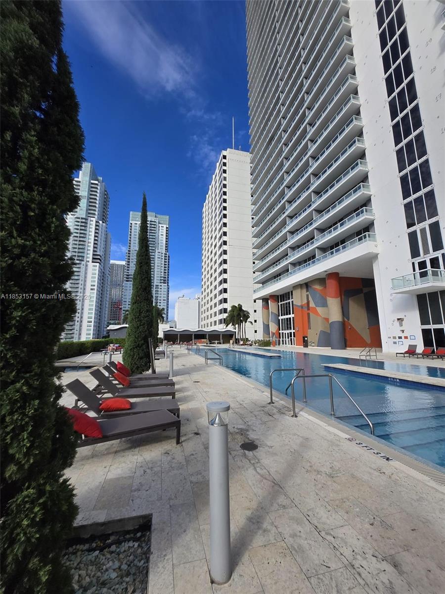 image 50 Biscayne Condo27
