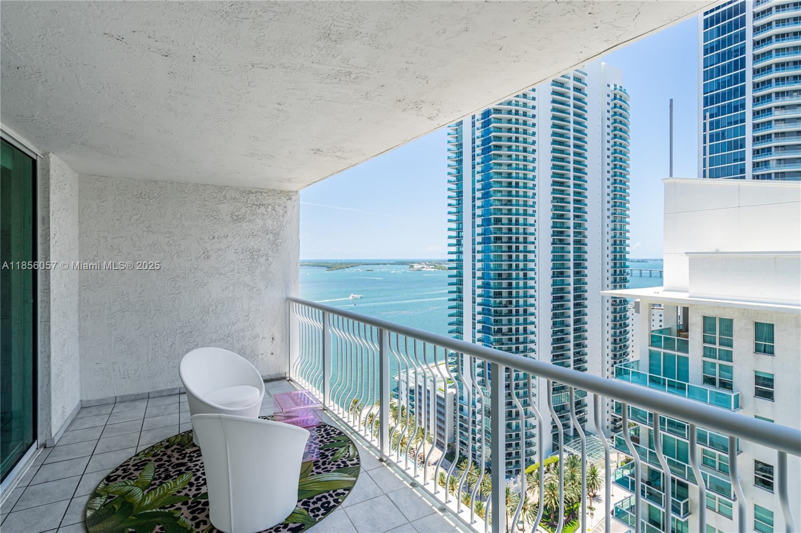 image The Club At Brickell Bay27