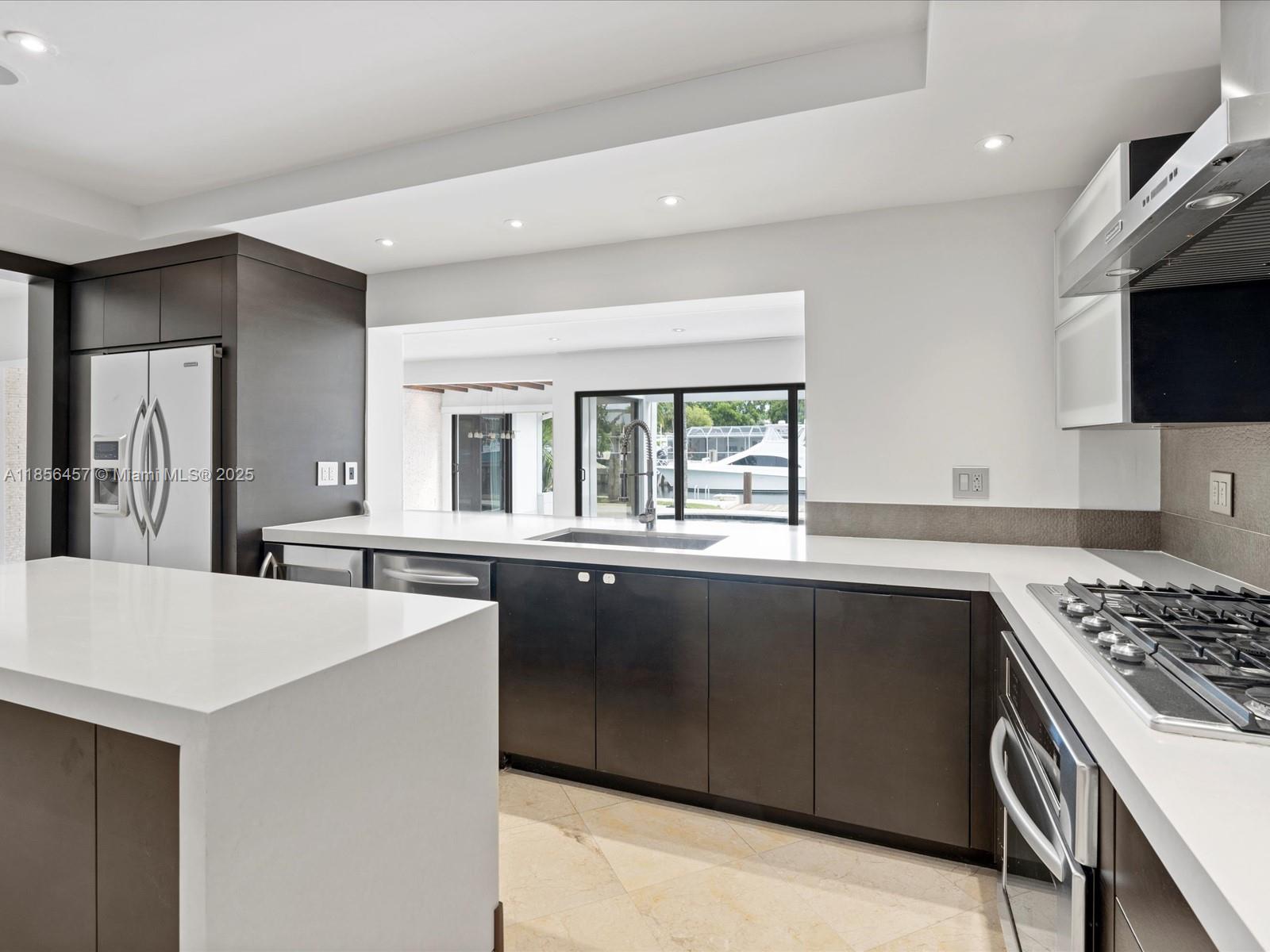 13205 Arch Crk Ter North Miami, FL 33181