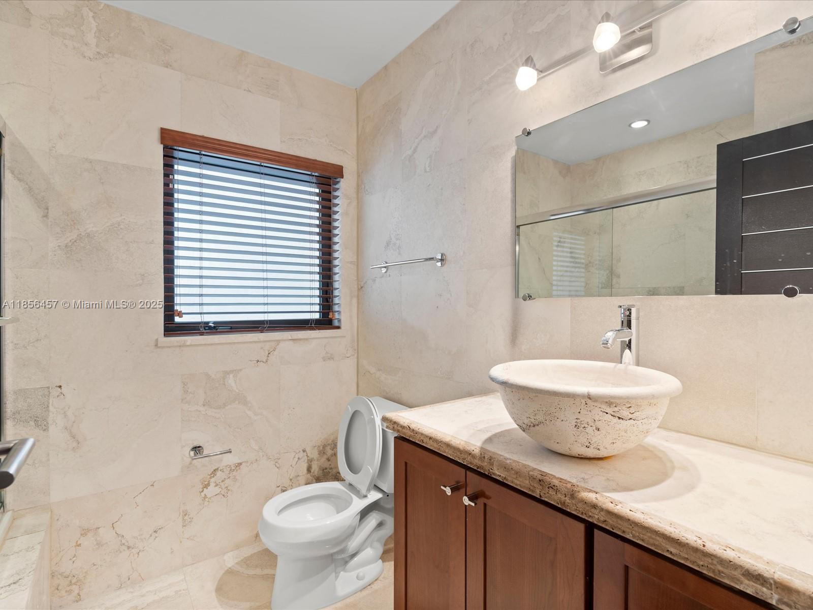 13205 Arch Crk Ter North Miami, FL 33181