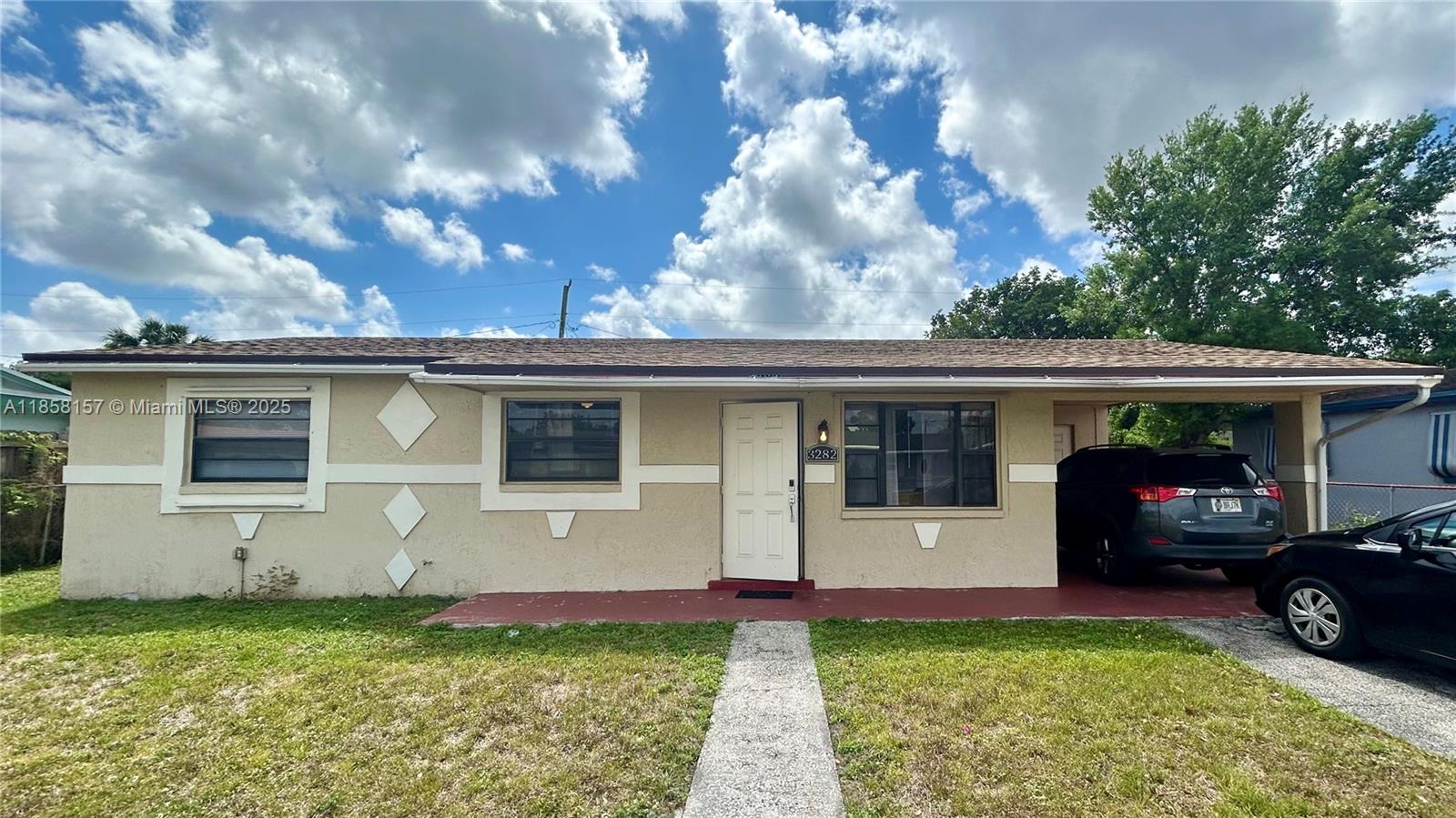 3282 NW 13th St