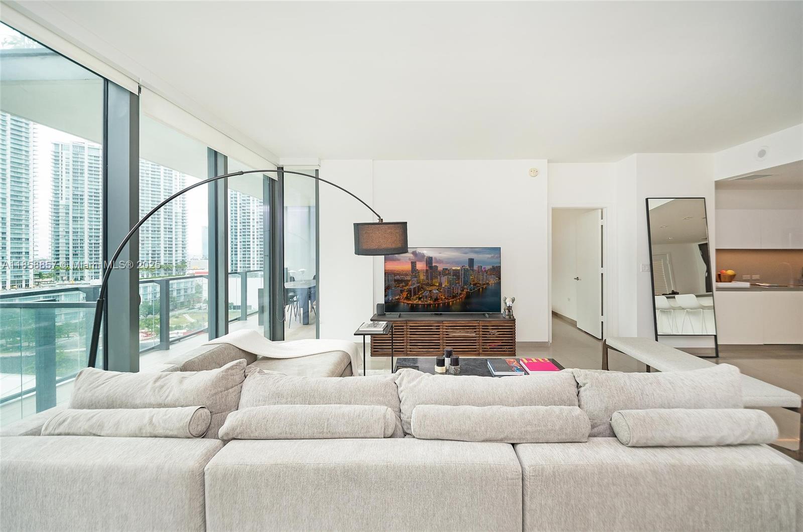 image Reach Condo10