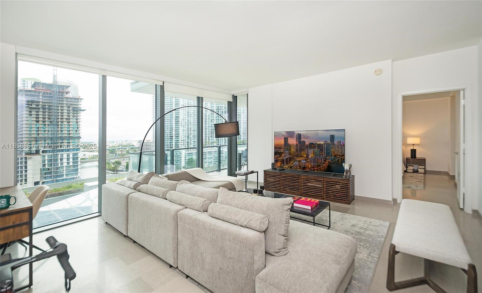 image Reach Condo11