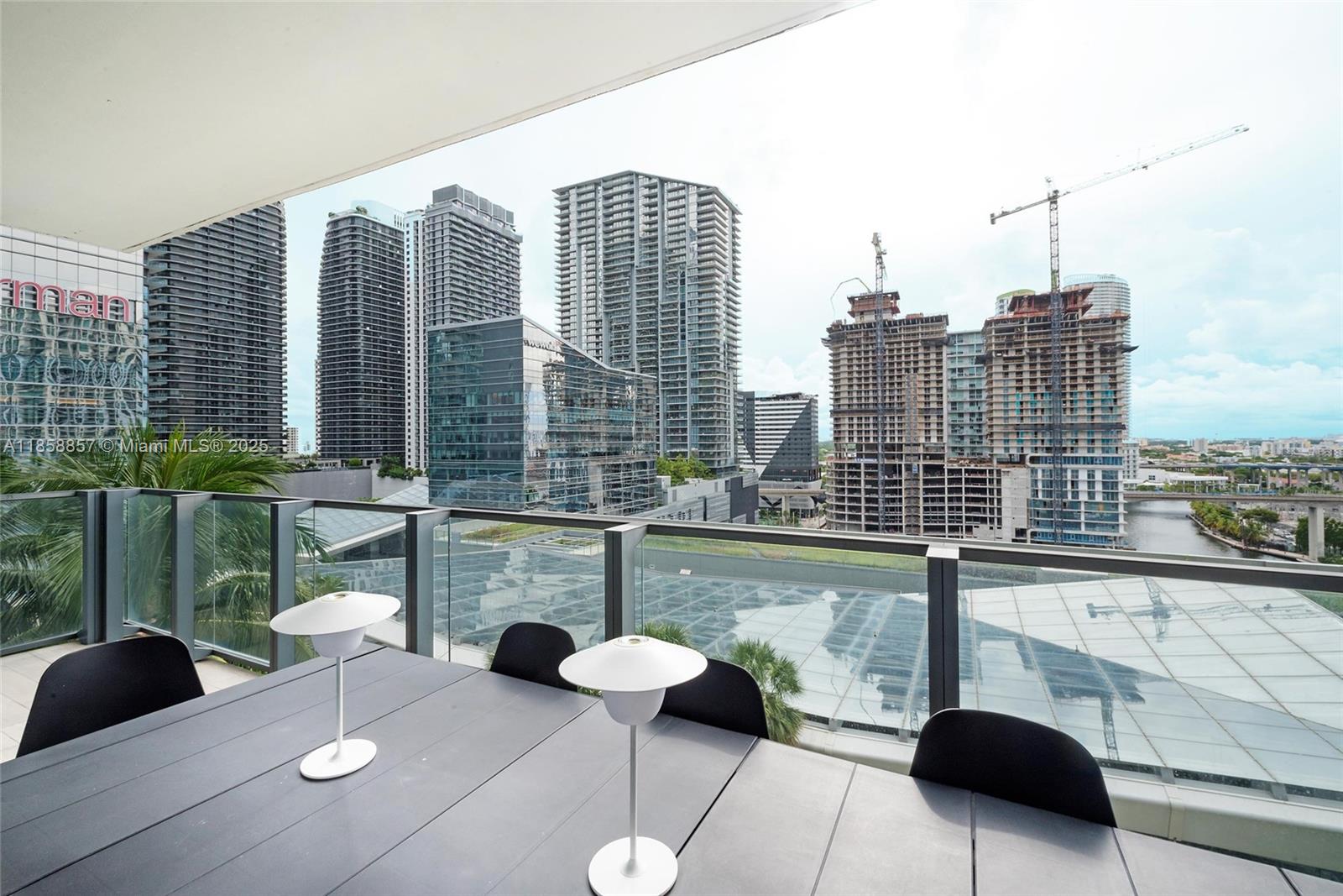 image Reach Condo19