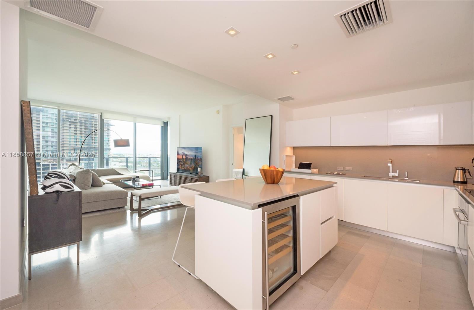 image Reach Condo2