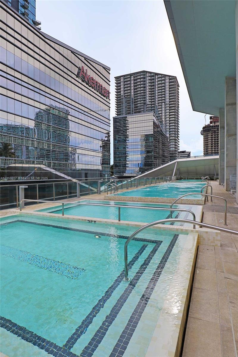image Reach Condo29