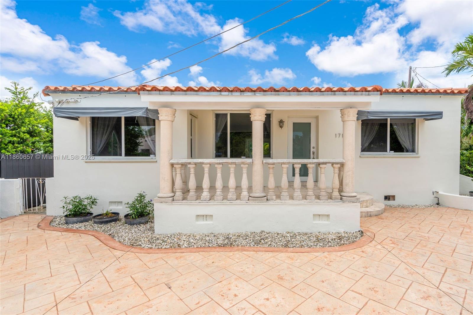 1711 SW 14th Ter