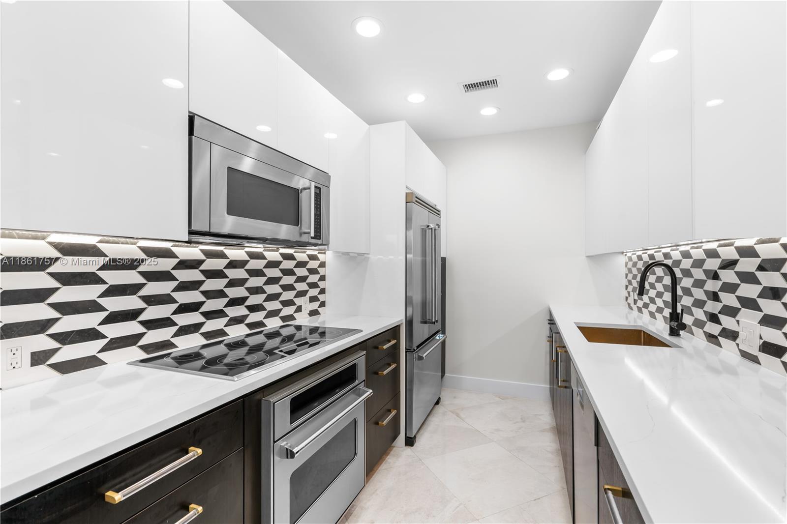 209 N Fort Lauderdale Bch Blvd #17C Fort Lauderdale, FL 33304