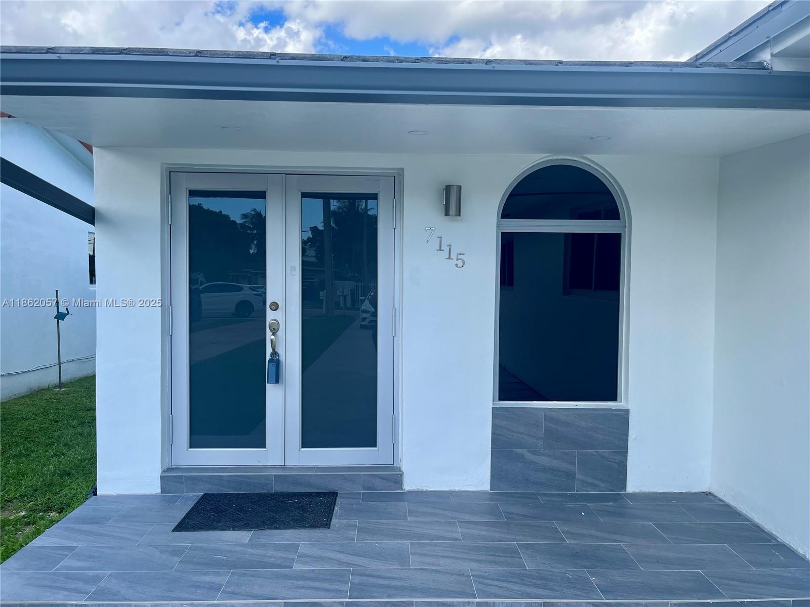 7113 SW 21st St #7115