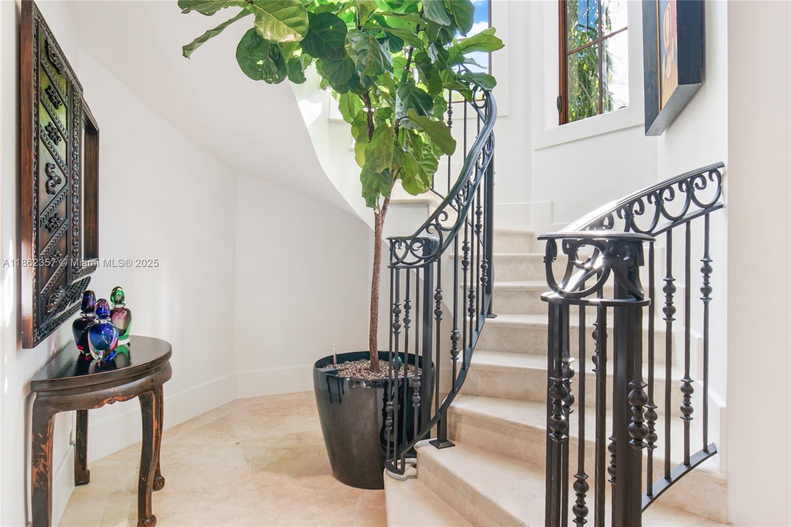 365 Gulf Rd Key Biscayne, FL 33149 365 Gulf Rd Key Biscayne, FL 33149